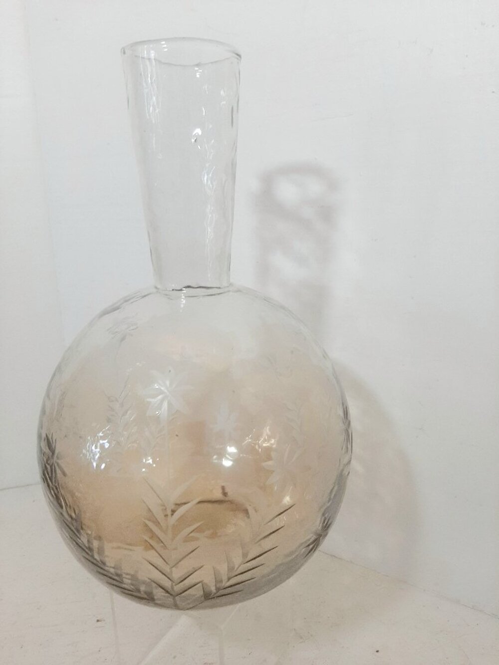 Art Glass Vase. Irridescent ombre. Textured glass. Etched with ferns and flowers